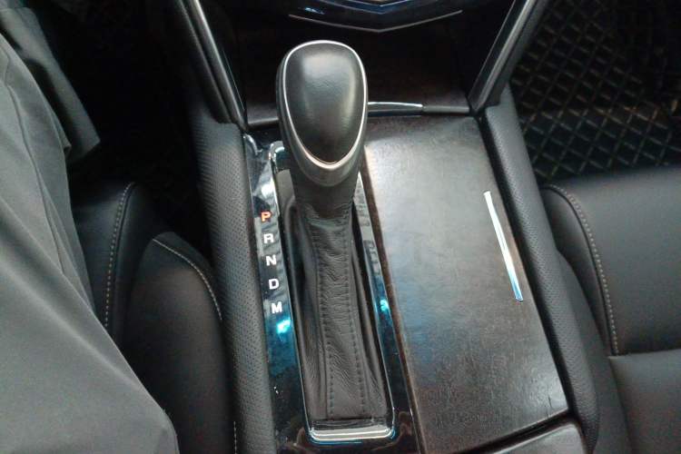 Used Cadillac XTS 2018 28T Tech Edition Gear Lever