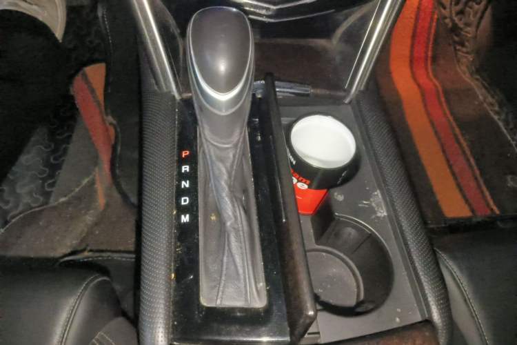 Used Cadillac XTS 2018 28T Elite Edition Gear Lever