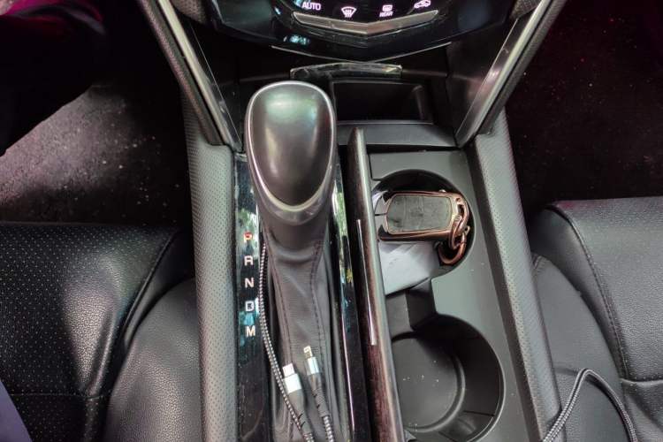 Used Cadillac XTS 2018 28T Tech Edition Gear Lever