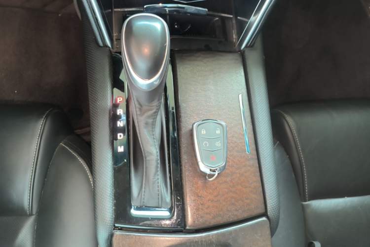 Used Cadillac XTS 2018 28T Elite Edition Gear Lever