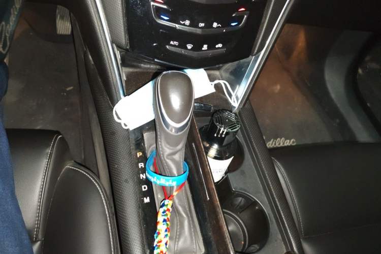Used Cadillac XTS 2018 28T Tech Edition Gear Lever