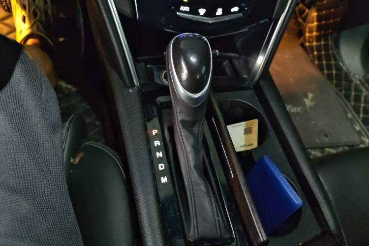 Used Cadillac XTS 2018 28T Tech Edition Gear Lever