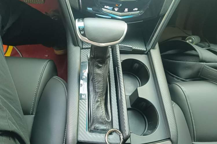 Used Cadillac XTS 2018 28T Tech Edition Gear Lever