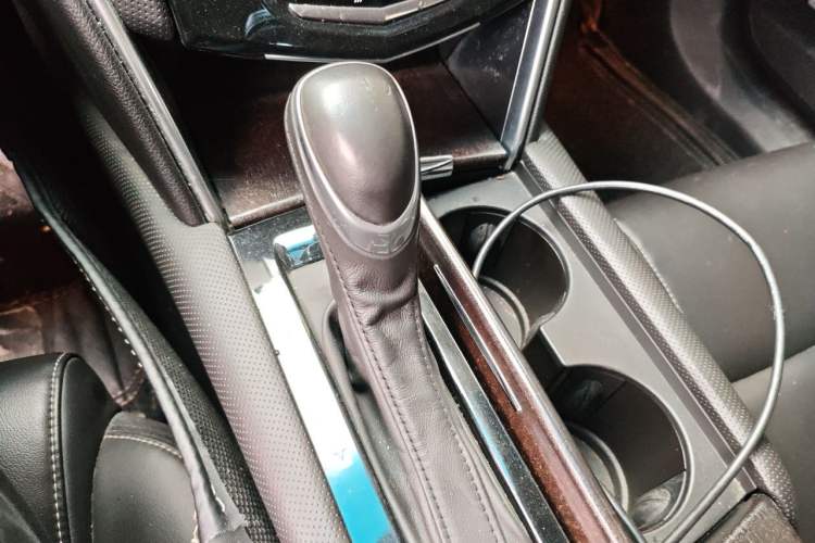 Used Cadillac XTS 2018 28T Tech Edition Gear Lever