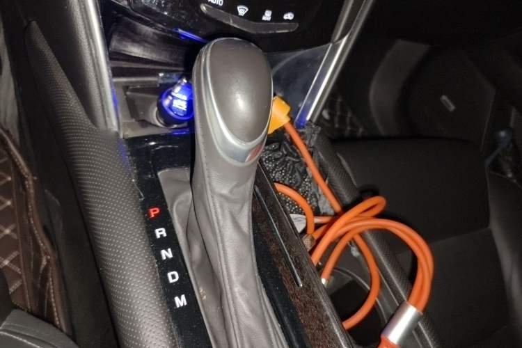Used Cadillac XTS 2018 28T Elite Edition Gear Lever