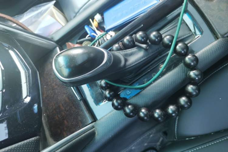 Used Cadillac XTS 2018 28T Tech Edition Gear Lever