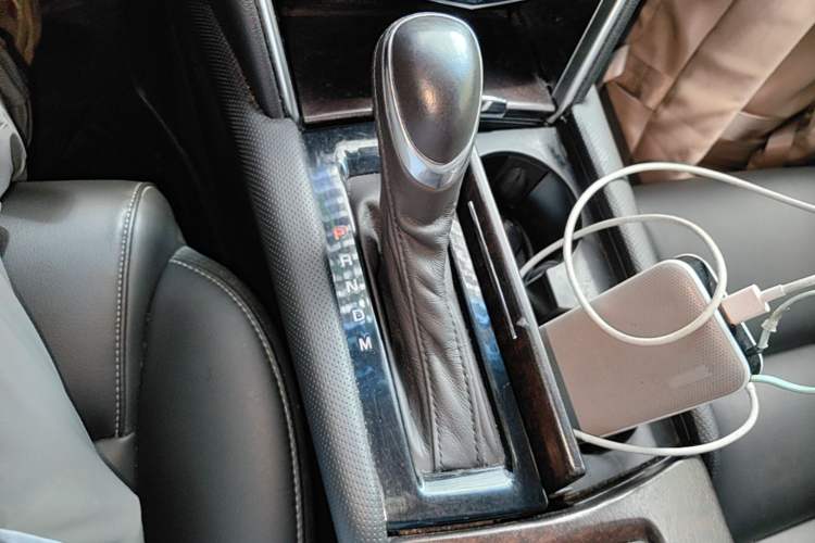 Used Cadillac XTS 2018 28T Tech Edition Gear Lever
