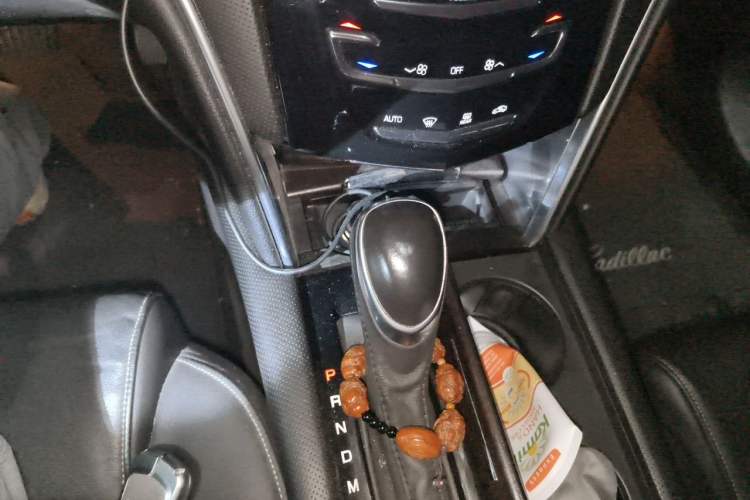 Used Cadillac XTS 2018 28T Elite Edition Gear Lever