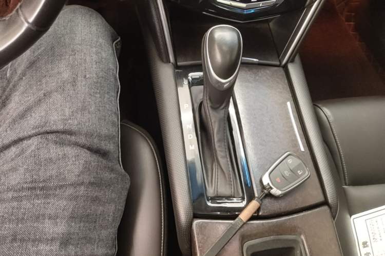 Used Cadillac XTS 2018 28T Tech Edition Gear Lever