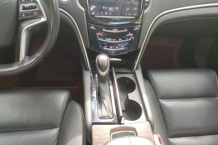Used Cadillac XTS 2018 28T Elite Edition Gear Lever