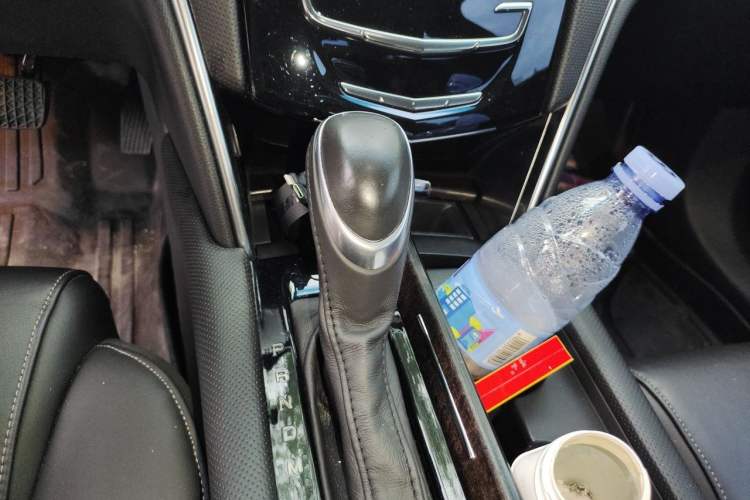 Used Cadillac XTS 2018 28T Elite Edition Gear Lever