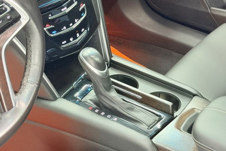 Used Cadillac XTS 2018 28T Tech Edition Gear Lever