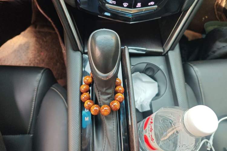 Used Cadillac XTS 2018 28T Tech Edition Gear Lever