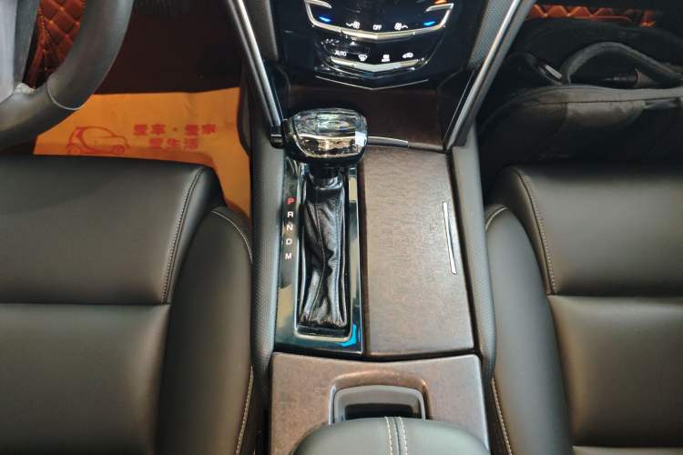 Used Cadillac XTS 2018 28T Tech Edition Gear Lever