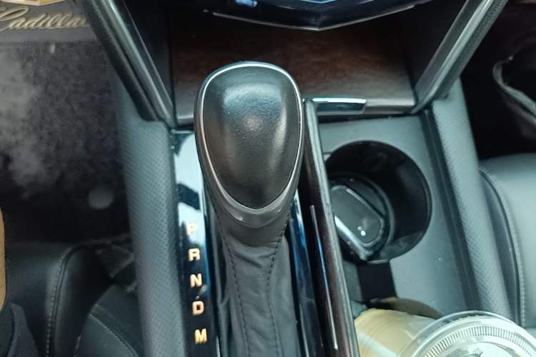 Used Cadillac XTS 2018 28T Tech Edition Gear Lever