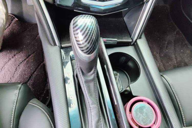 Used Cadillac XTS 2018 28T Tech Edition Gear Lever