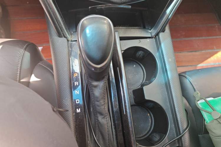 Used Cadillac XTS 2018 28T Elite Edition Gear Lever