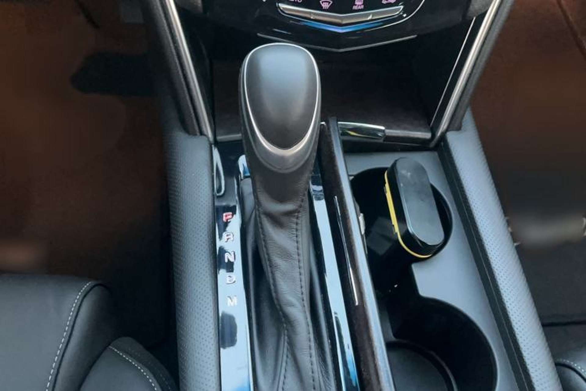 Used Cadillac XTS 2018 28T Elite Edition Gear Lever