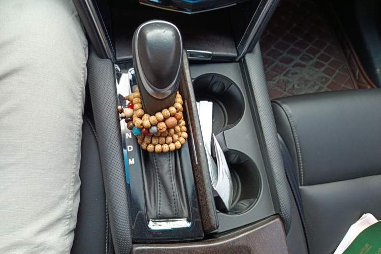 Used Cadillac XTS 2018 28T Tech Edition Gear Lever