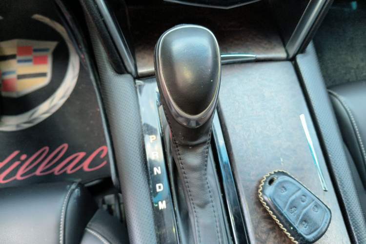 Used Cadillac XTS 2018 28T Tech Edition Gear Lever