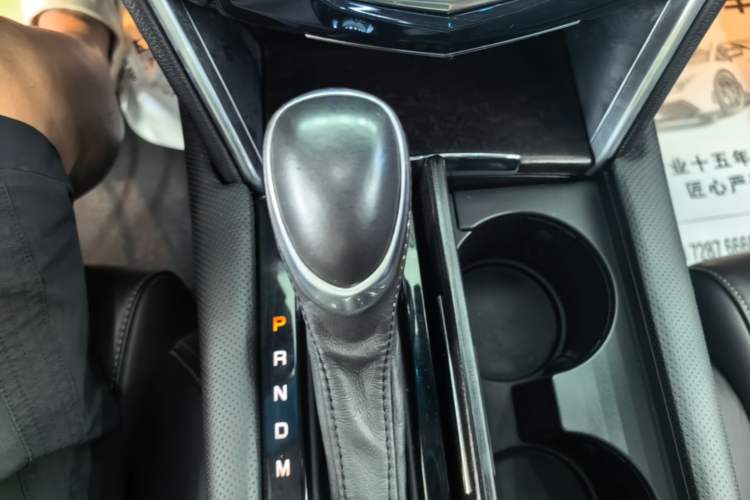 Used Cadillac XTS 2018 28T Tech Edition Gear Lever