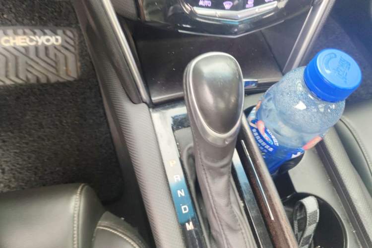 Used Cadillac XTS 2018 28T Tech Edition Gear Lever