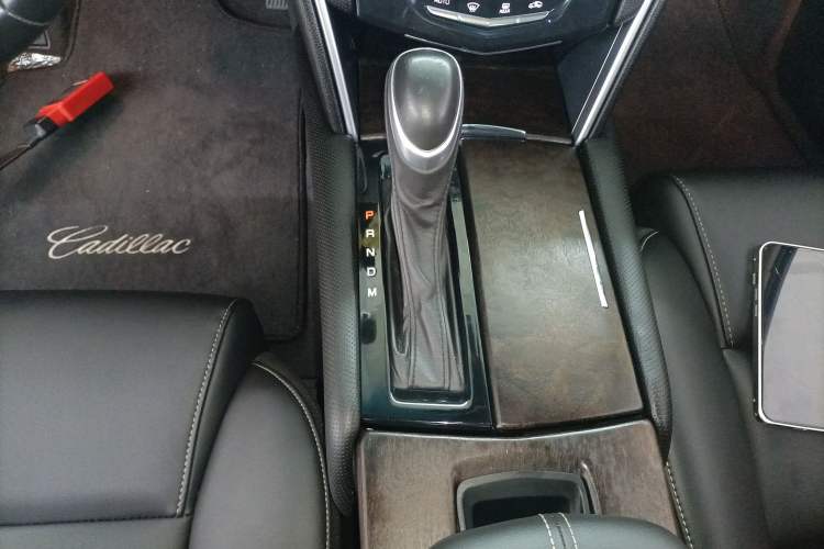 Used Cadillac XTS 2018 28T Tech Edition Gear Lever