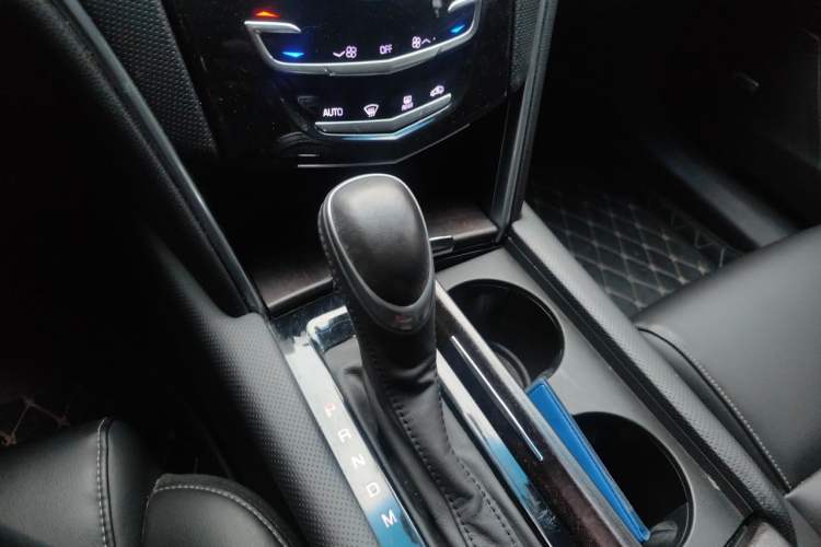 Used Cadillac XTS 2018 28T Tech Edition Gear Lever