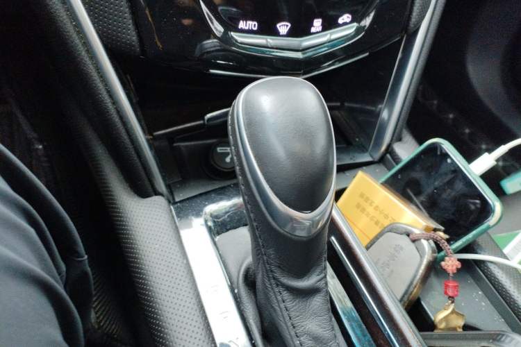 Used Cadillac XTS 2018 28T Tech Edition Gear Lever