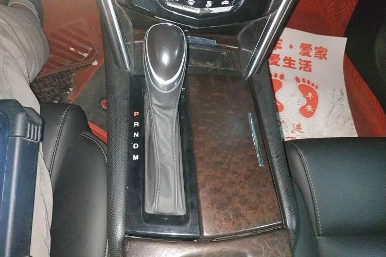 Used Cadillac XTS 2018 28T Tech Edition Gear Lever