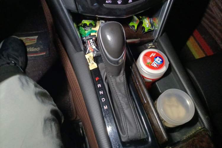 Used Cadillac XTS 2018 28T Tech Edition Gear Lever