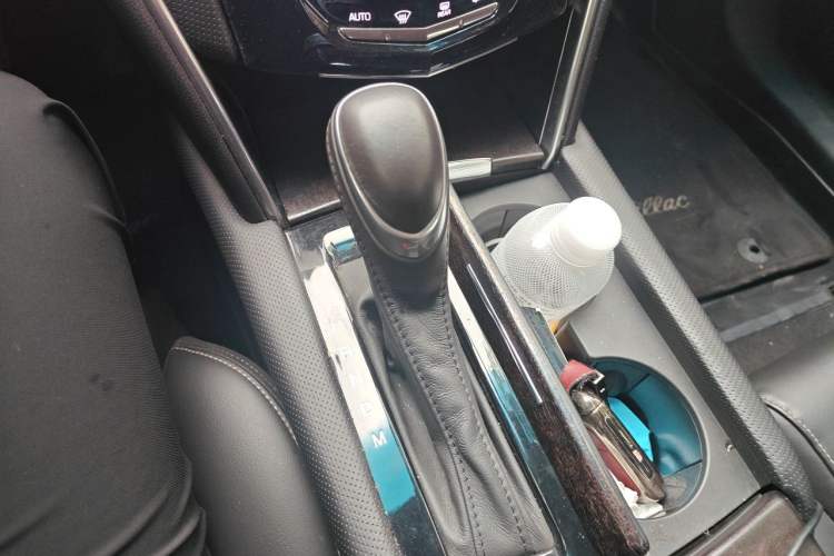 Used Cadillac XTS 2018 28T Tech Edition Gear Lever