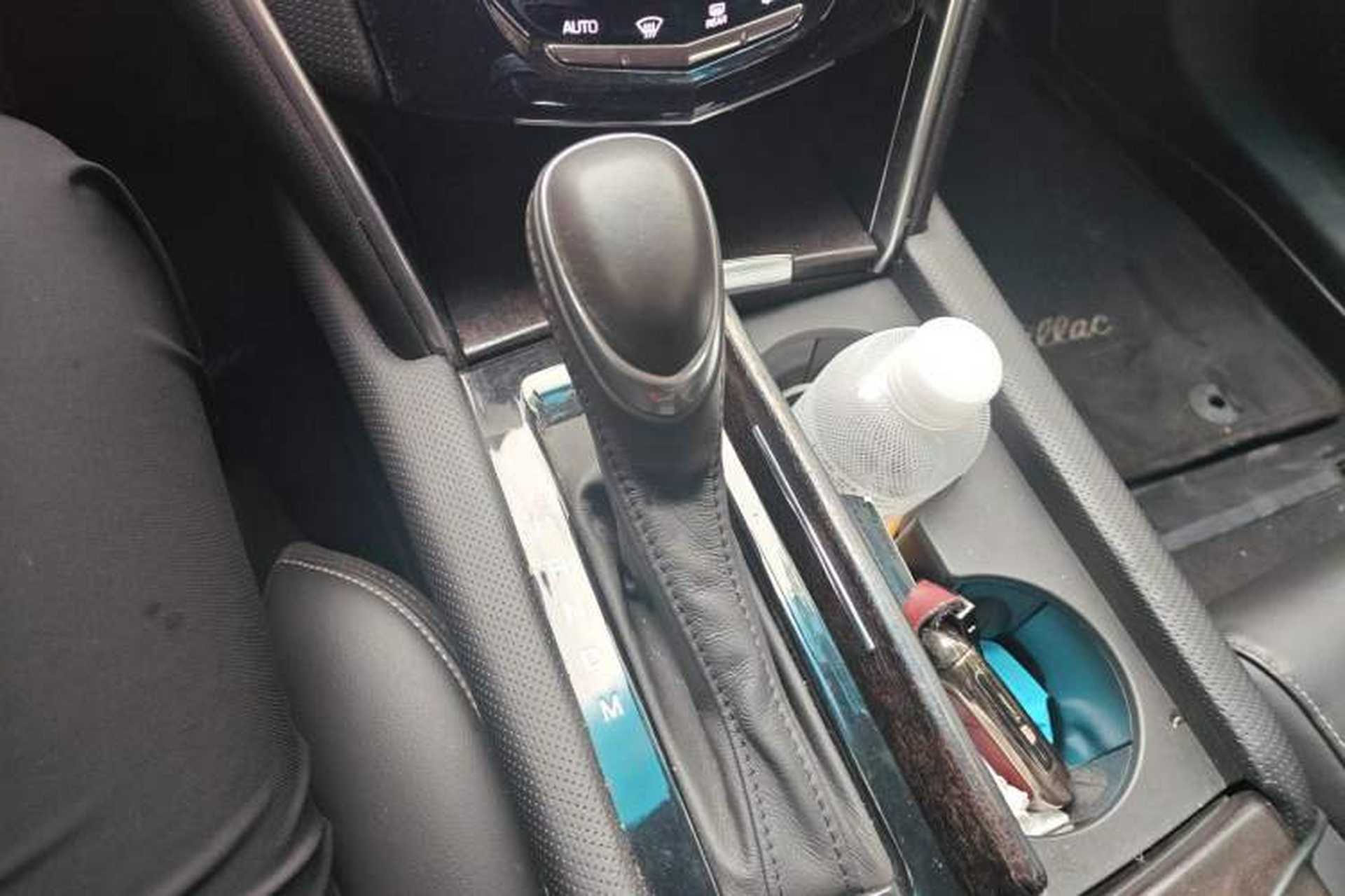 Used Cadillac XTS 2018 28T Tech Edition Gear Lever