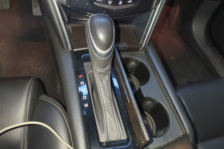 Used Cadillac XTS 2018 28T Tech Edition Gear Lever