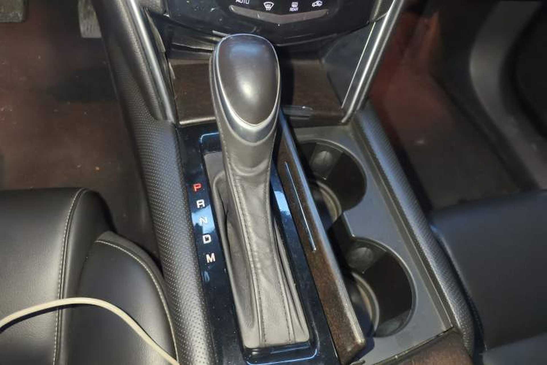 Used Cadillac XTS 2018 28T Tech Edition Gear Lever
