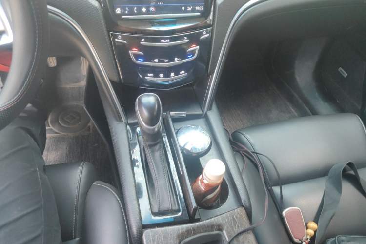 Used Cadillac XTS 2018 28T Tech Edition Gear Lever