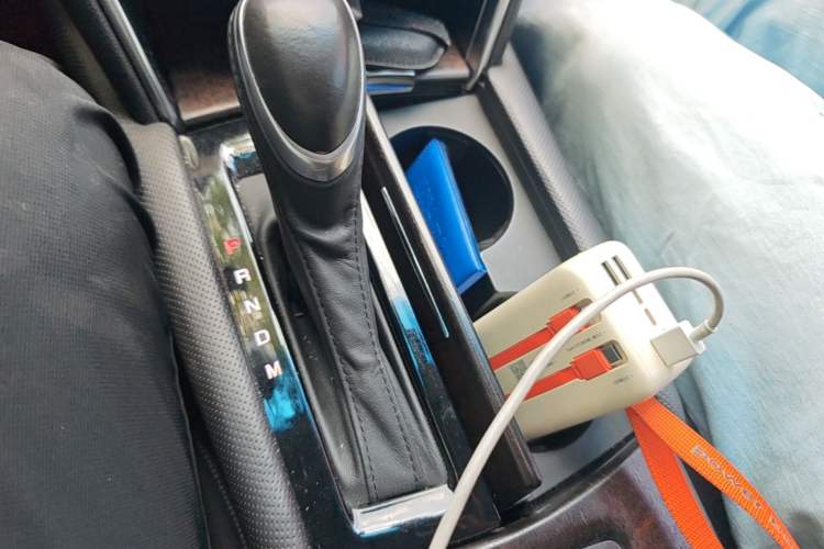 Used Cadillac XTS 2018 28T Elite Edition Gear Lever