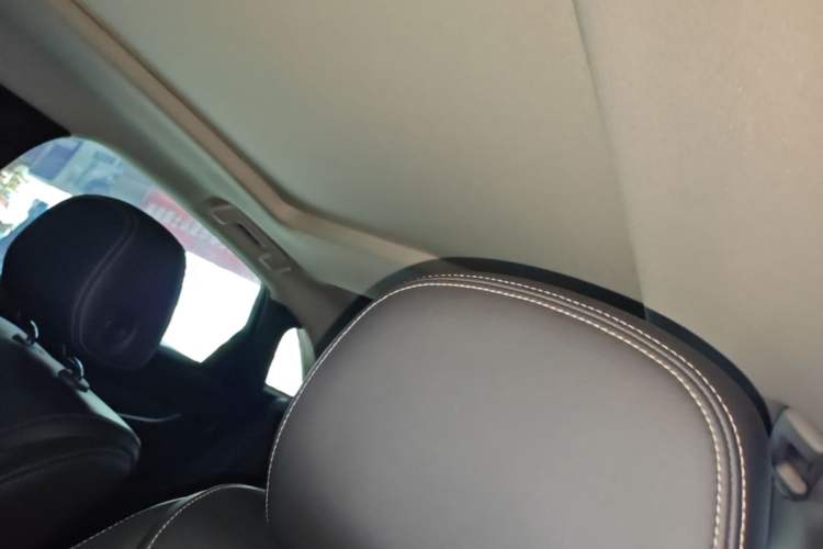 Used Cadillac XTS 2018 28T Tech Edition Headliner