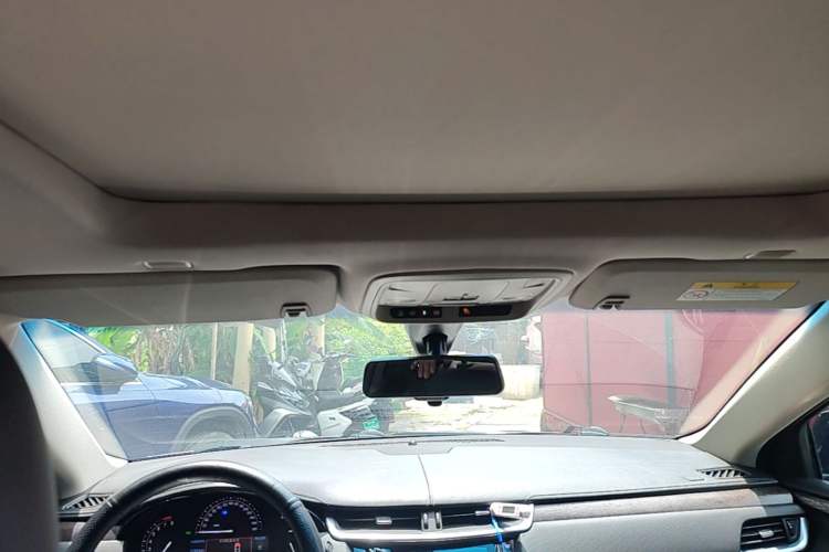 Used Cadillac XTS 2018 28T Elite Edition Headliner