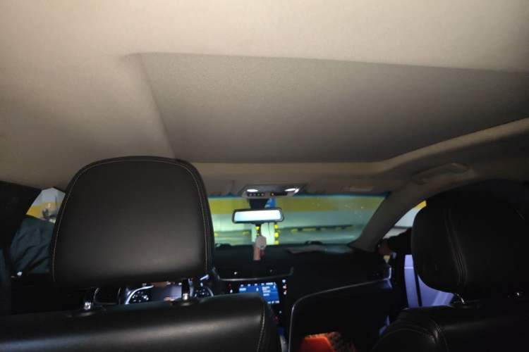 Used Cadillac XTS 2018 28T Tech Edition Headliner