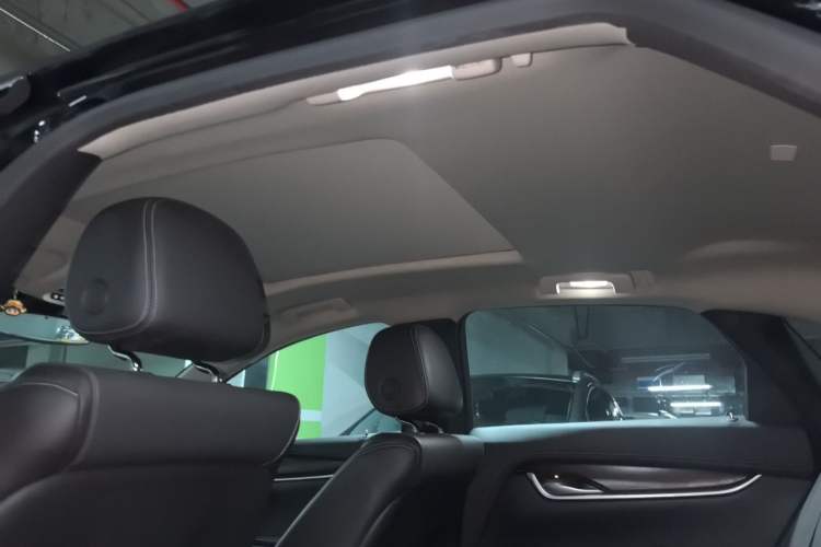 Used Cadillac XTS 2018 28T Elite Edition Headliner