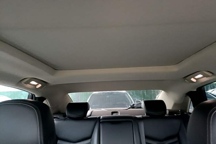Used Cadillac XTS 2018 28T Tech Edition Headliner