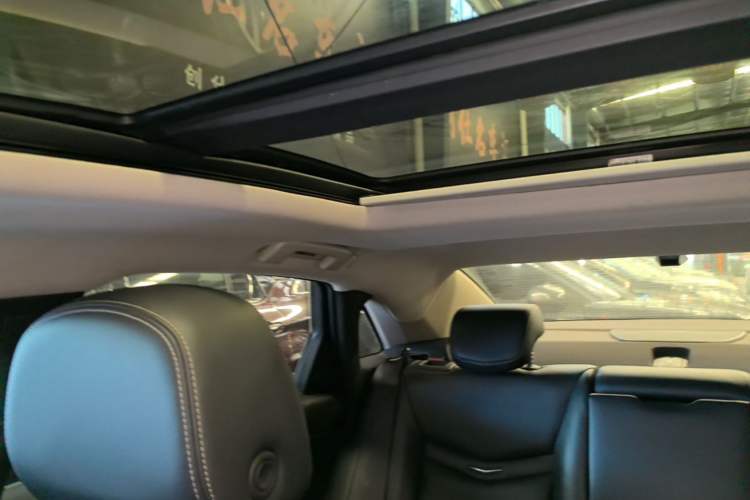Used Cadillac XTS 2018 28T Elite Edition Headliner
