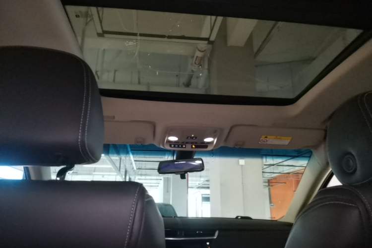 Used Cadillac XTS 2018 28T Elite Edition Headliner