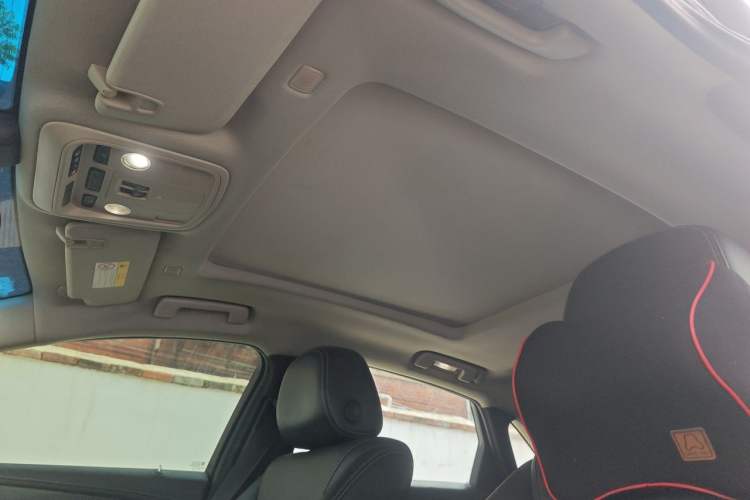 Used Cadillac XTS 2018 28T Tech Edition Headliner