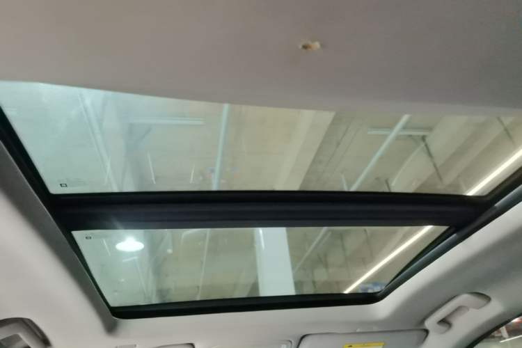 Used Cadillac XTS 2018 28T Elite Edition Headliner