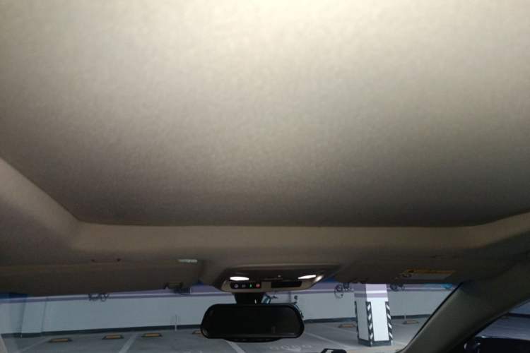 Used Cadillac XTS 2018 28T Tech Edition Headliner
