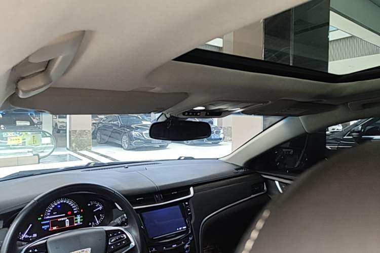 Used Cadillac XTS 2018 28T Elite Edition Headliner