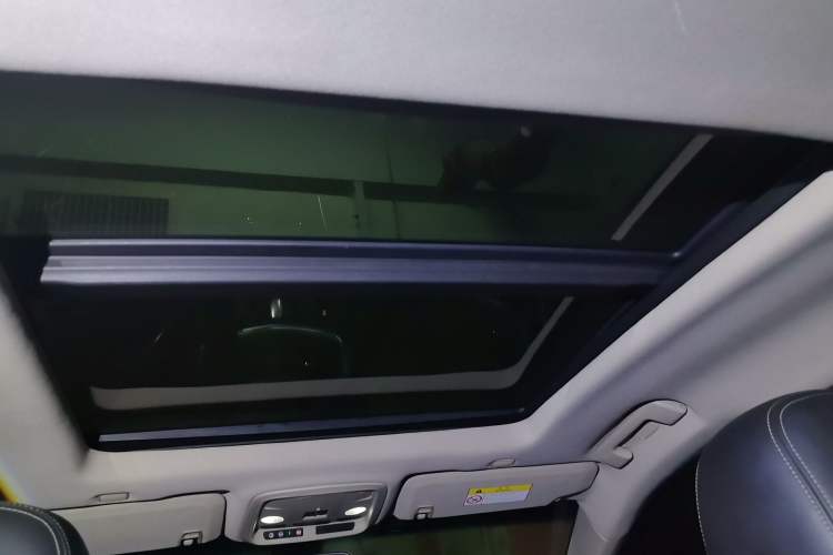 Used Cadillac XTS 2018 28T Tech Edition Headliner