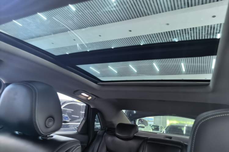 Used Cadillac XTS 2018 28T Tech Edition Headliner
